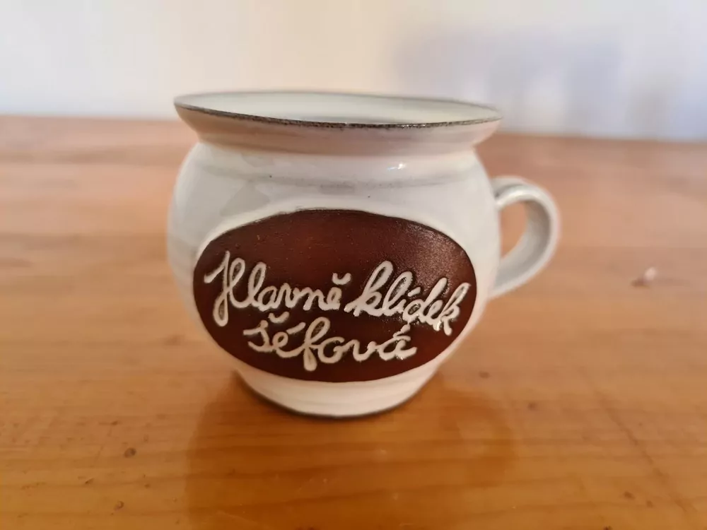 Hrnek, hrníček, keramika "Hlavně klídek šéfová"