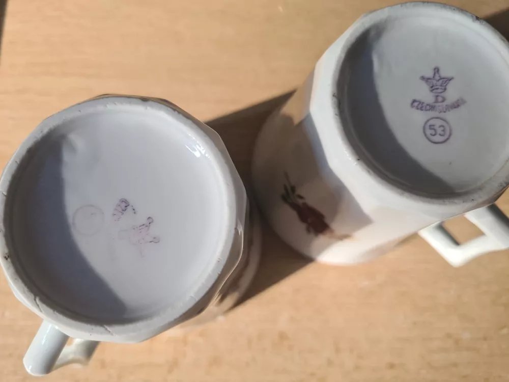 Hrnek, hrníček, retro, porcelán Dubí, cena za kus
