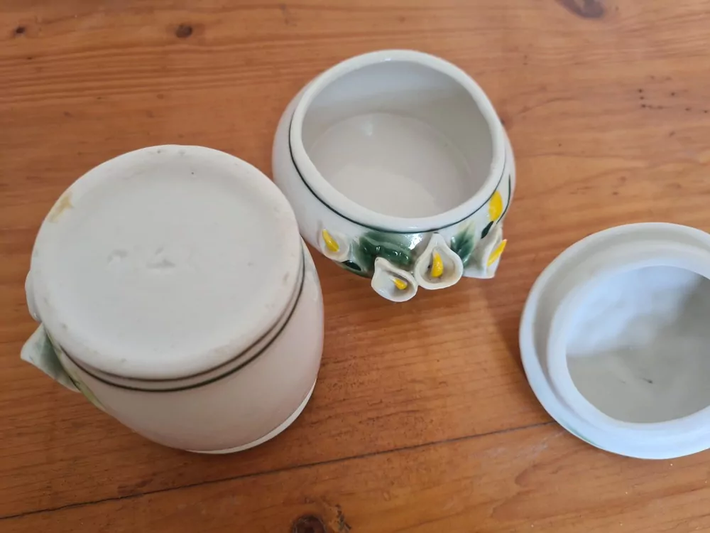 Keramika, značeno, váza výška 10cm, dóza výška 8cm, dekor kytky 