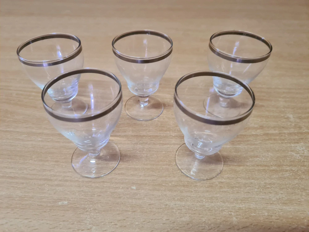 Štamprle, panáky, stříbrná linka, 5ks, výška 6,5cm