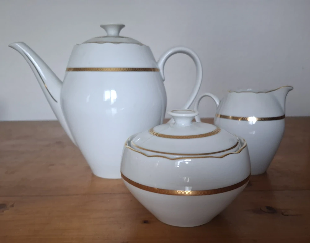 Porcelánová sada, konvička, cukřenka, mlékovka, Czechoslovakia 