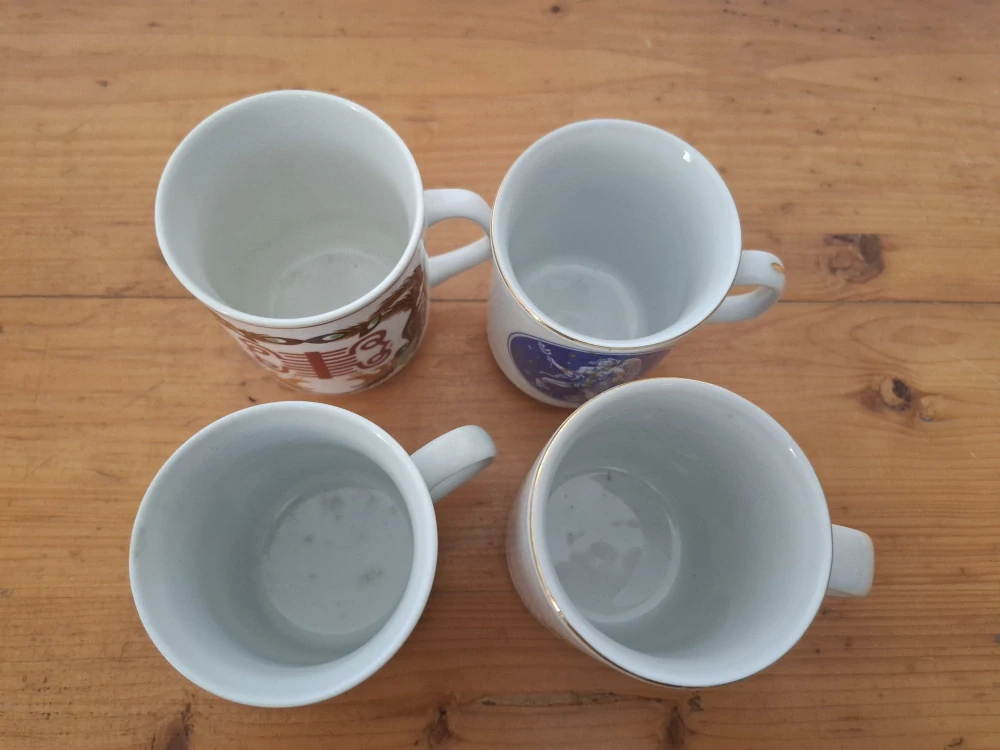 Retro hrnek, hrníček, mix