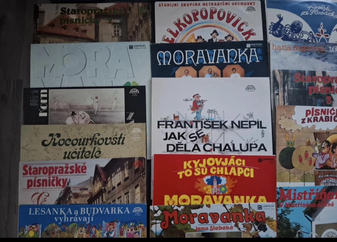 LP desky, vinyl 16x, cena za vše 