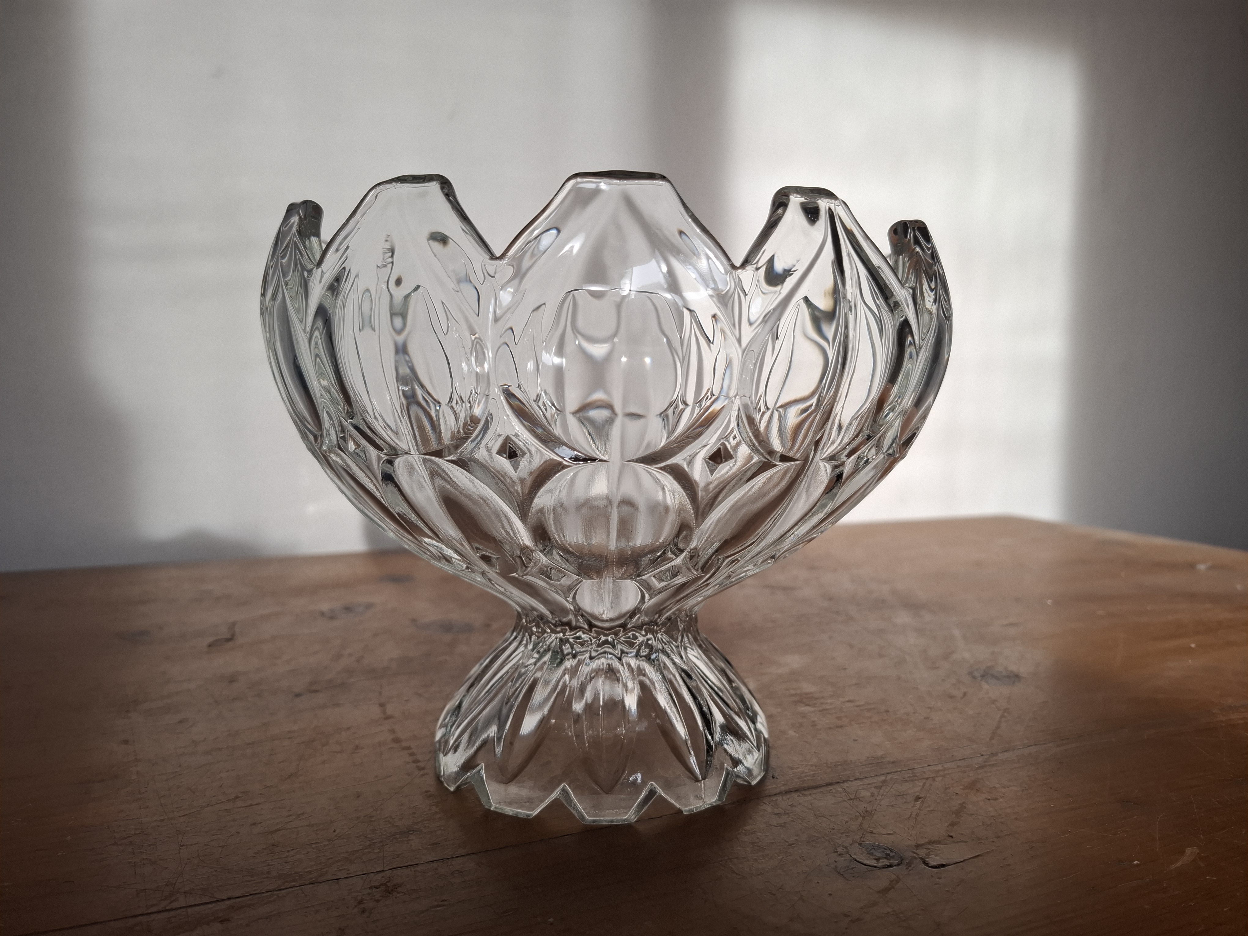 Nástolec, velká mísa na nožce, dekor tulipány 