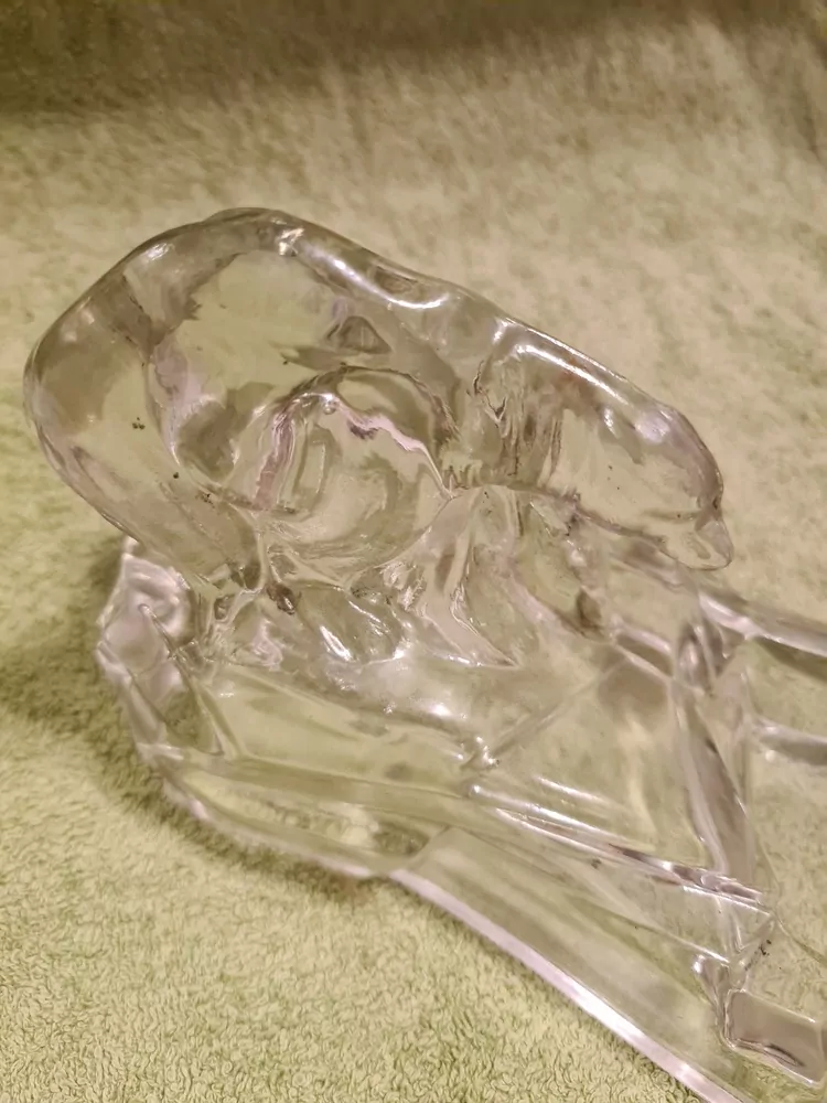 Popelník medvěd Libochovice, art deco z 30. - 40. let 20. století.