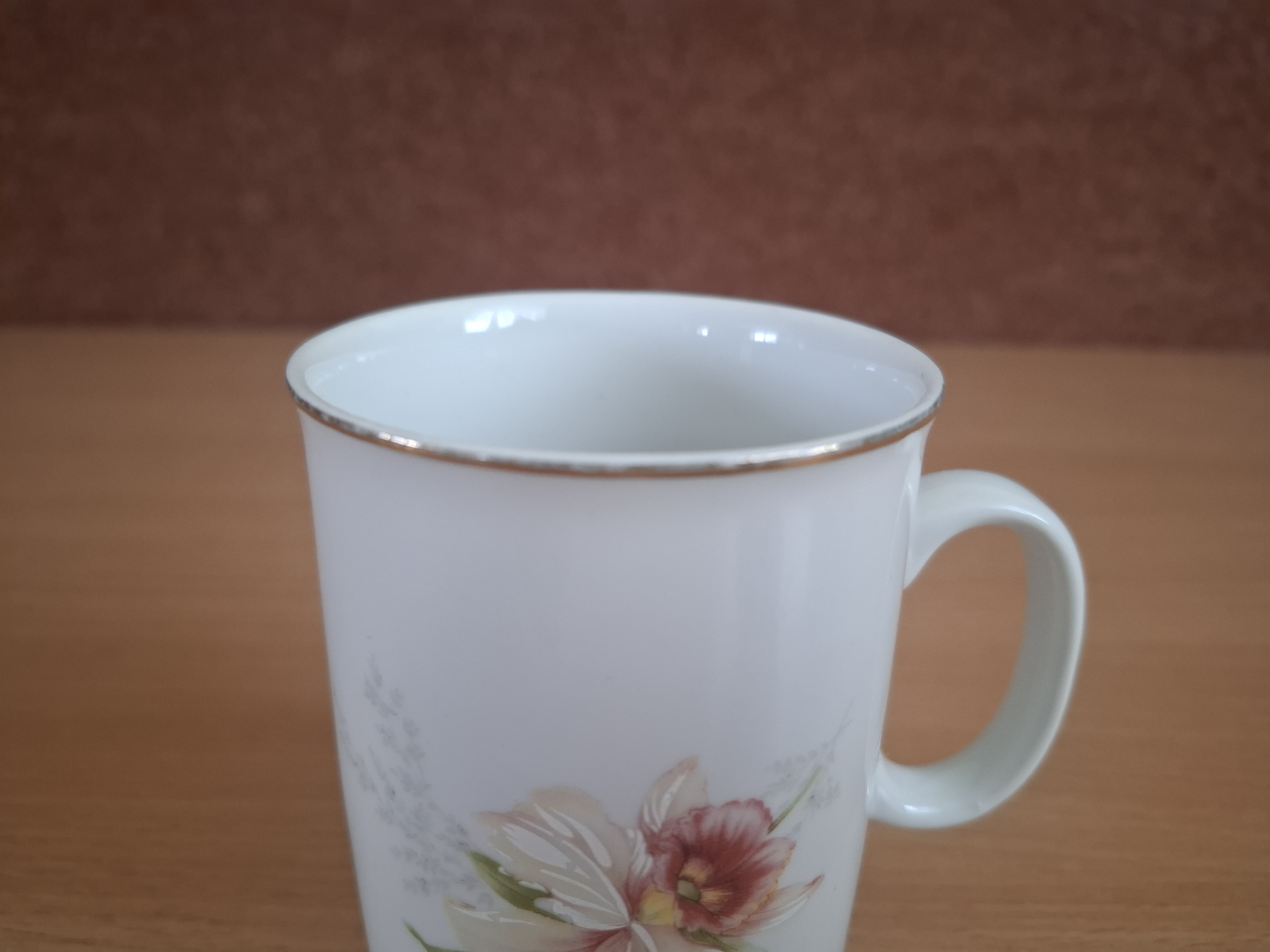 Hrnek, hrníček, orchidej, Dubí Czech republic 