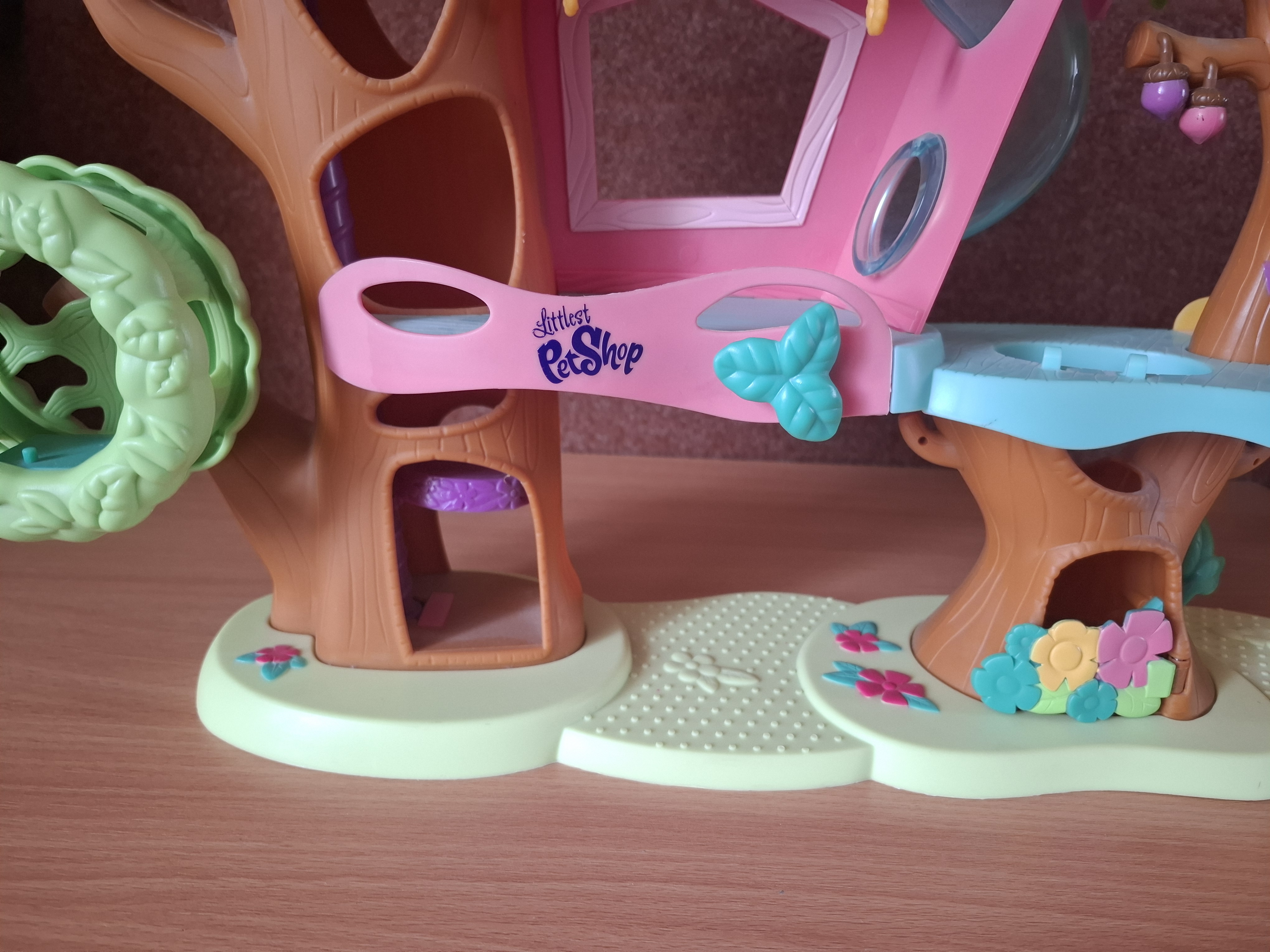 Littlest petshop, stromový domeček, stav viz foto 