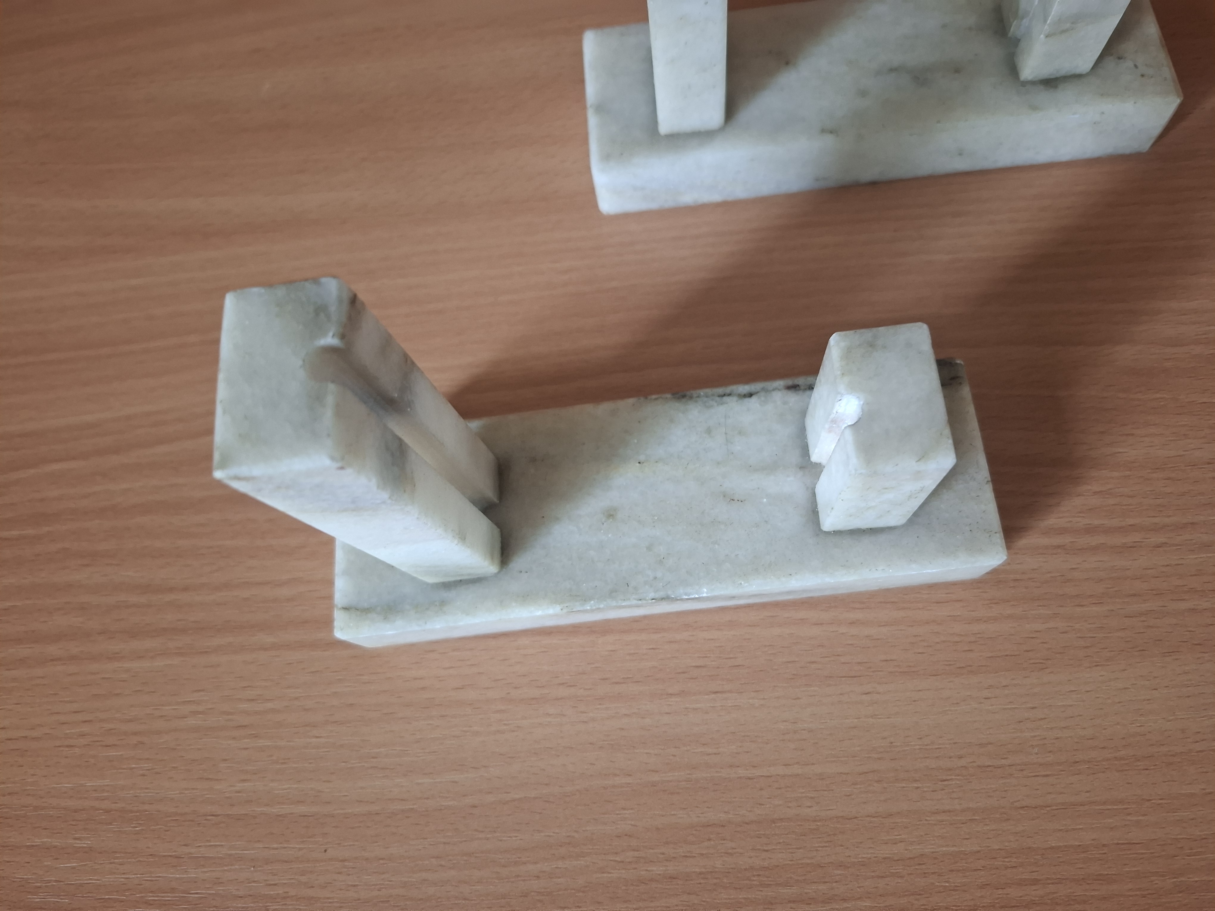 Mramorové stojany na fotky, bez skla, zn. Semerák, cena za oba kusy dohromady 