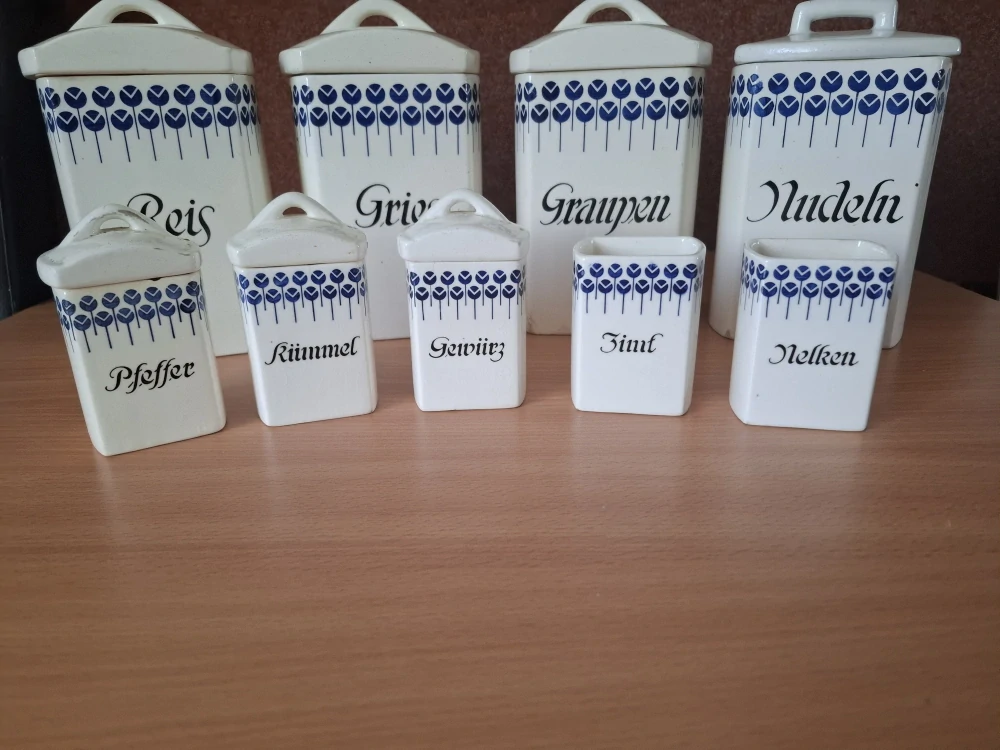 Starožitné kořenky 4+5, cena za vše, zn. Leda