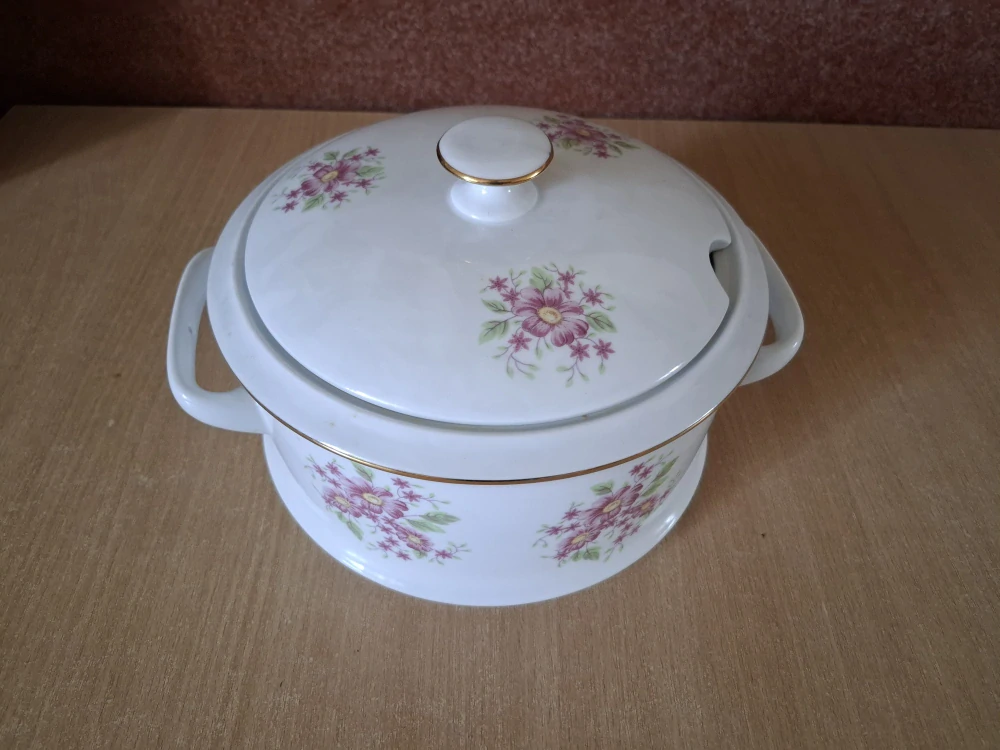 Terina, polévková mísa, kytičky, výška 13cm, průměr 21,5cm