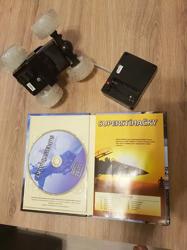 Autíčko na dálkové ovládání, funkční 1 DVD letadla