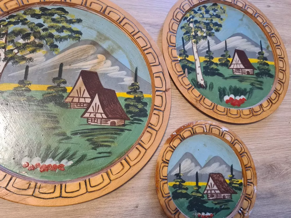 Dřevěné obrázky k zavěšení, průměr 29, 24 a 16cm