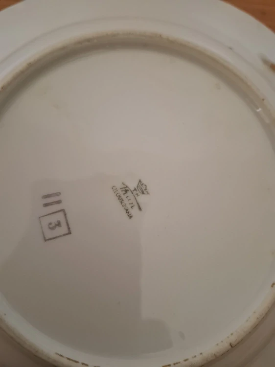 Talíř hluboký s kytičkami, Thun Czechoslovakia, průměr 23cm 