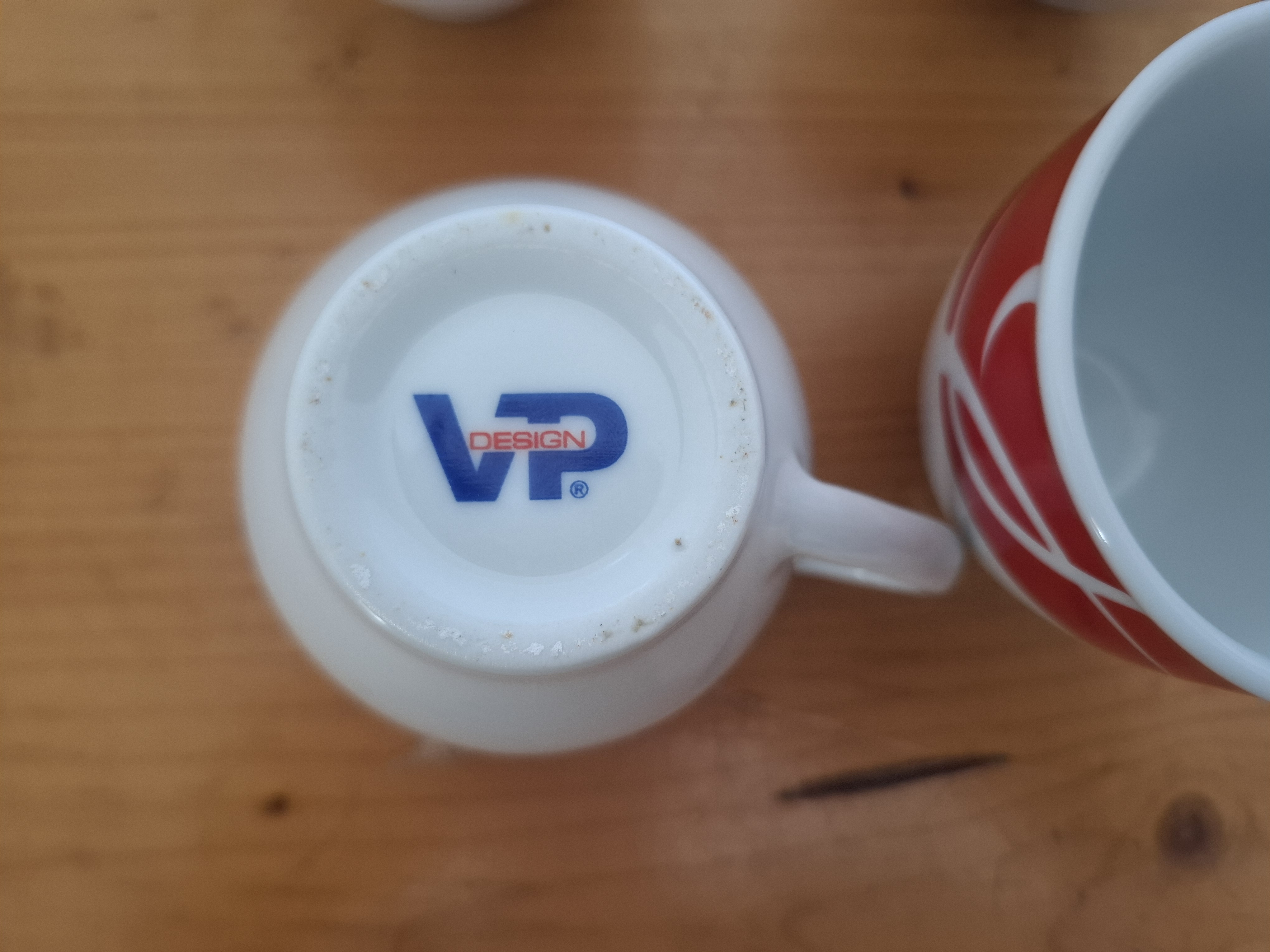 Hrnek, hrníček, 4x, červený motiv, VP Design