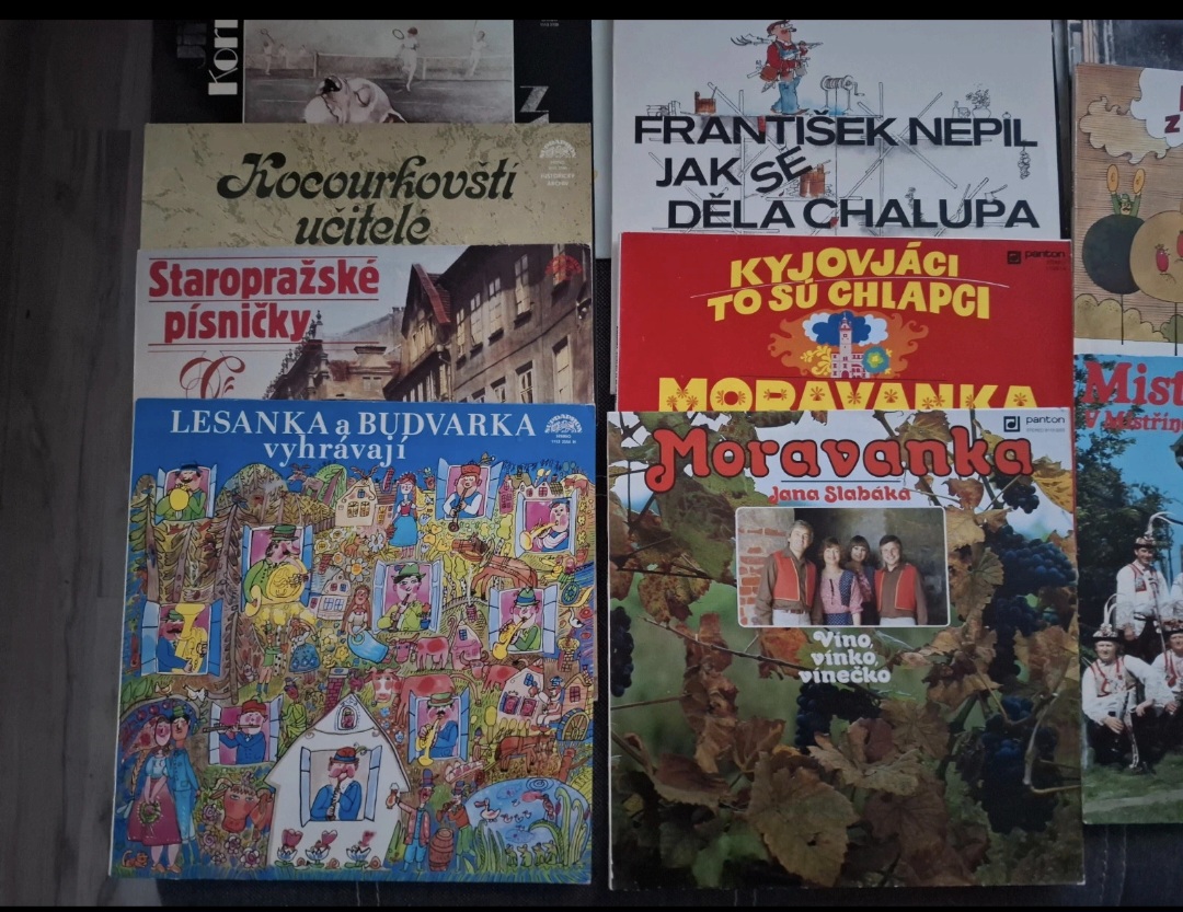 LP desky, vinyl 16x, cena za vše 