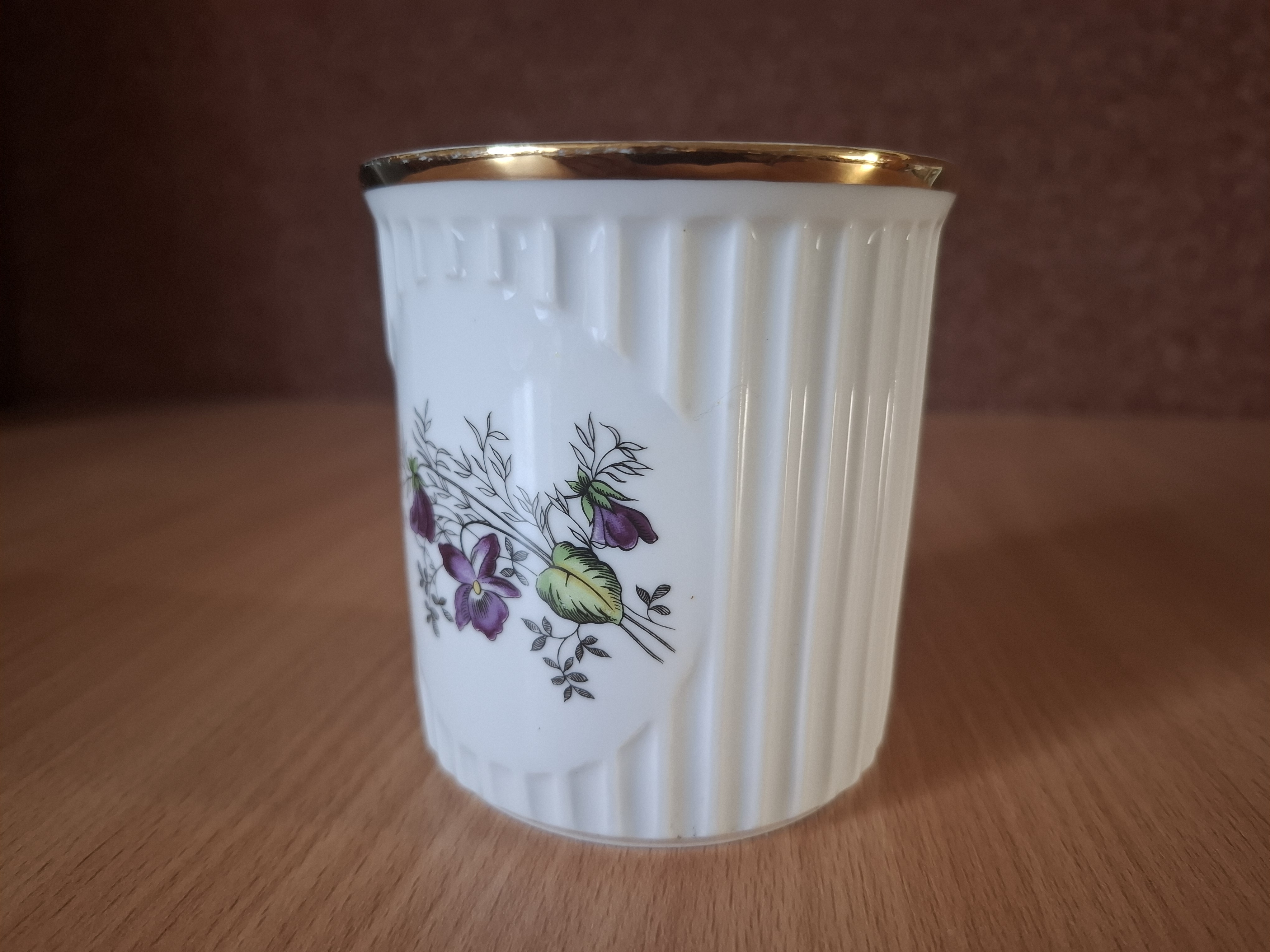 Hrnek, hrníček, retro, fialky, Dubí Czechoslovakia 