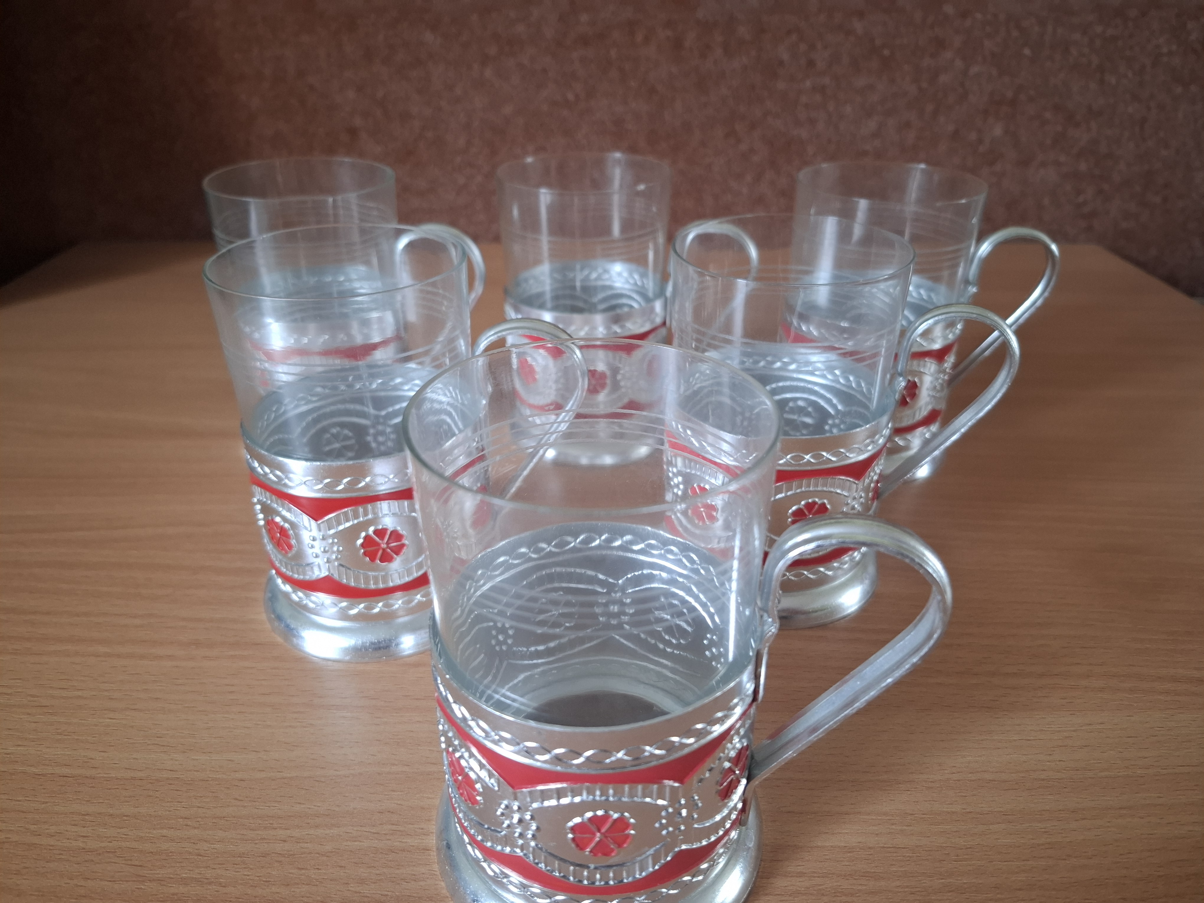 Retro sklenice v kovovém stojánku, 6ks, cena za vše 