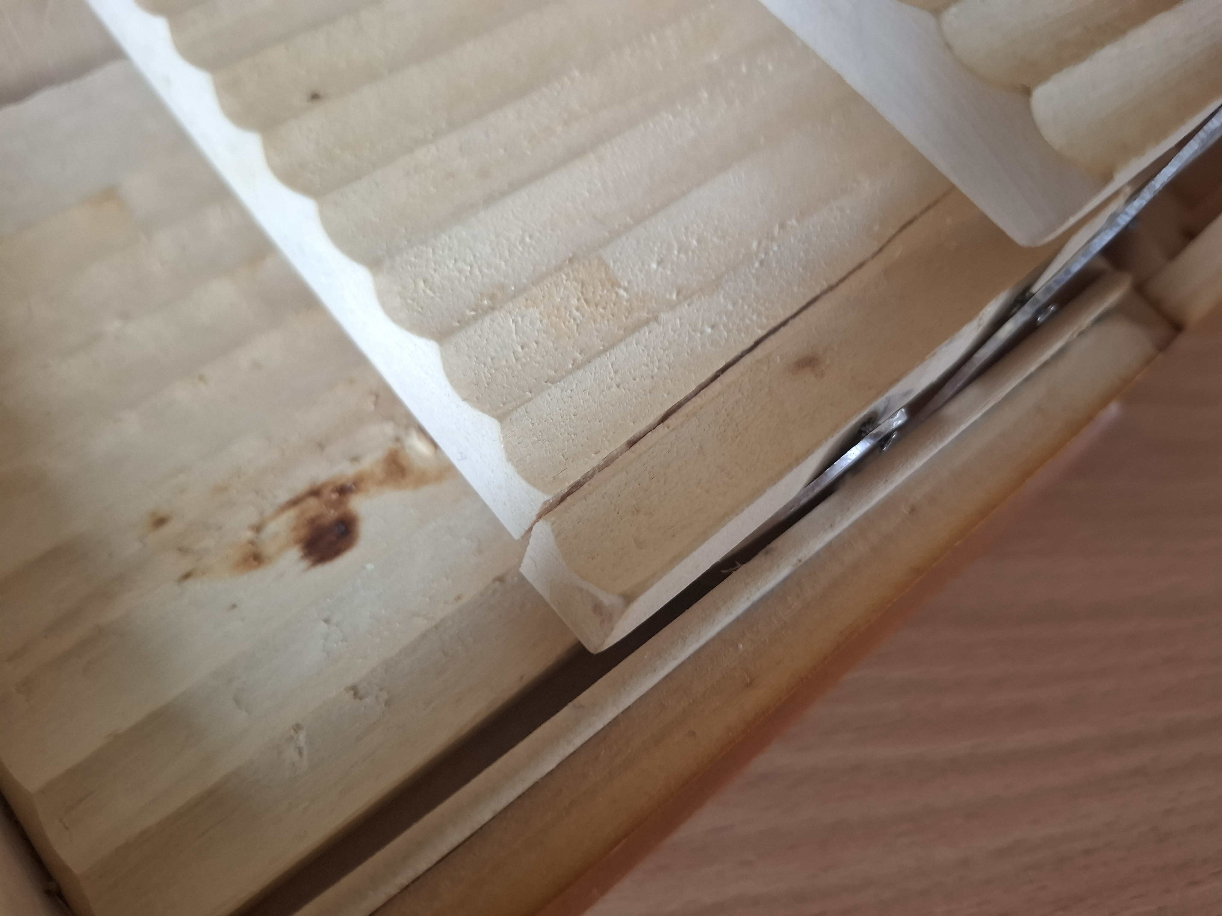 Retro dřevěný box na cigarety, tabatěrka 15x12x9cm