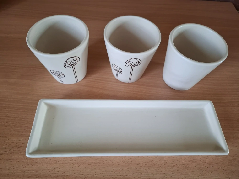 Květináče s podmiskou, porcelán, nepoužité, výborný stav 