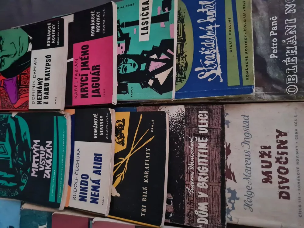 Románové novinky, 19x  kniha, zachovalé 