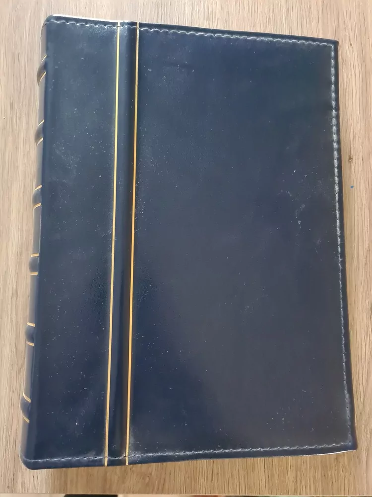 Album na pohlednice Leuchtturm. 200ks pohlednic.