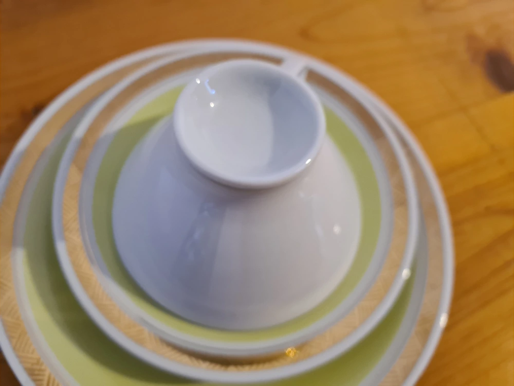 Snídaňová sada, šapó, pro jednoho, zelená se zlatým lemem 