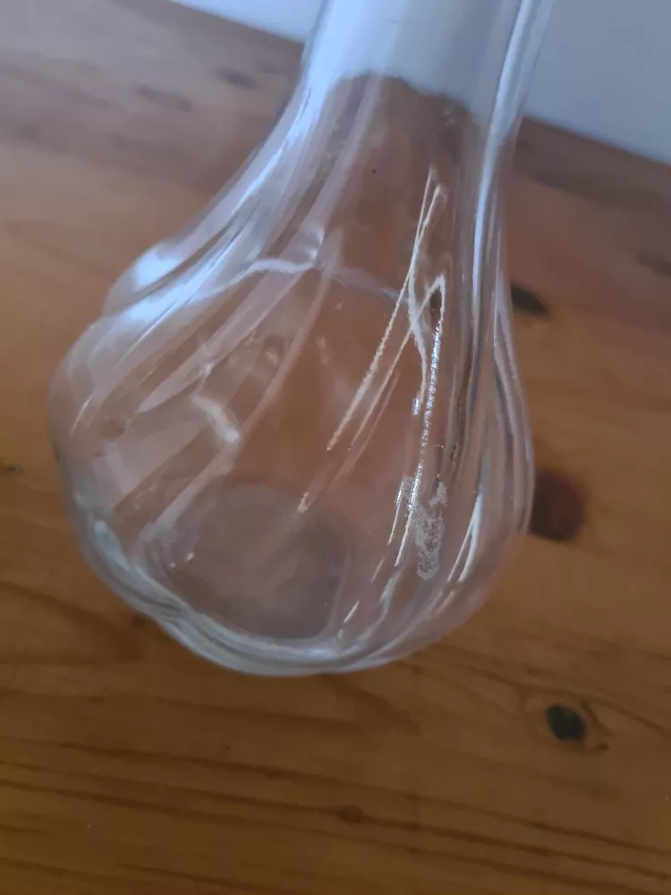 Čirá váza, výška 17cm 