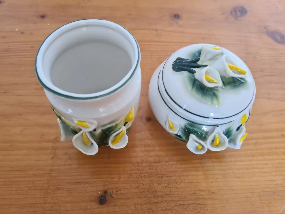 Keramika, značeno, váza výška 10cm, dóza výška 8cm, dekor kytky 