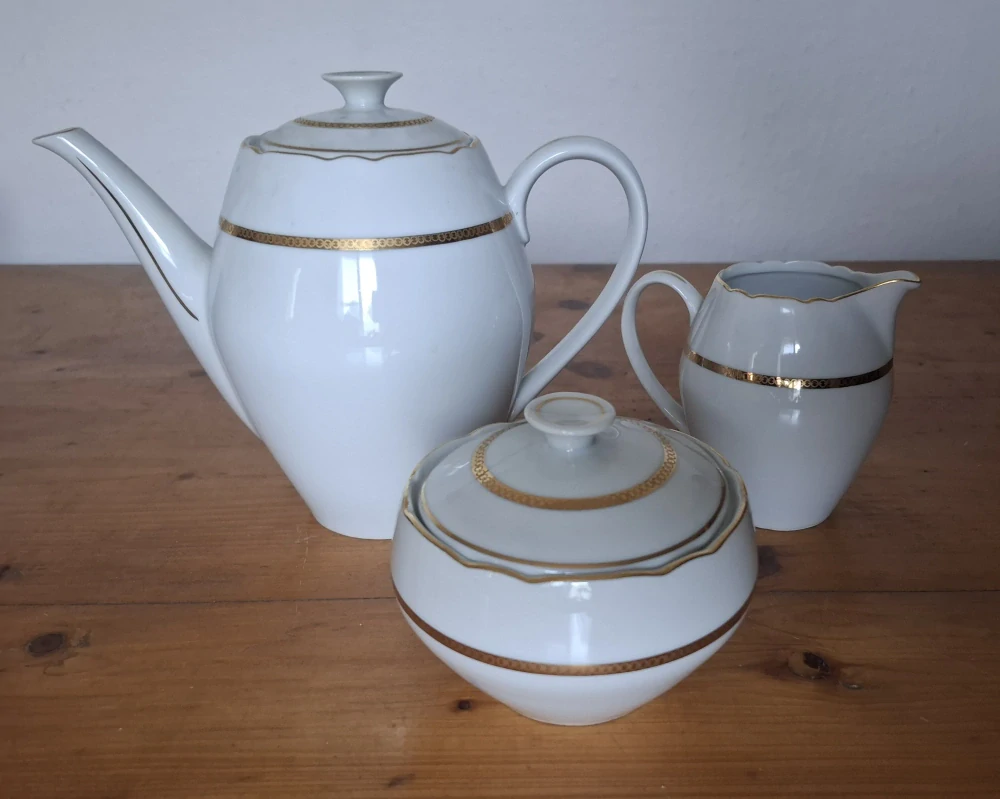Porcelánová sada, konvička, cukřenka, mlékovka, Czechoslovakia 