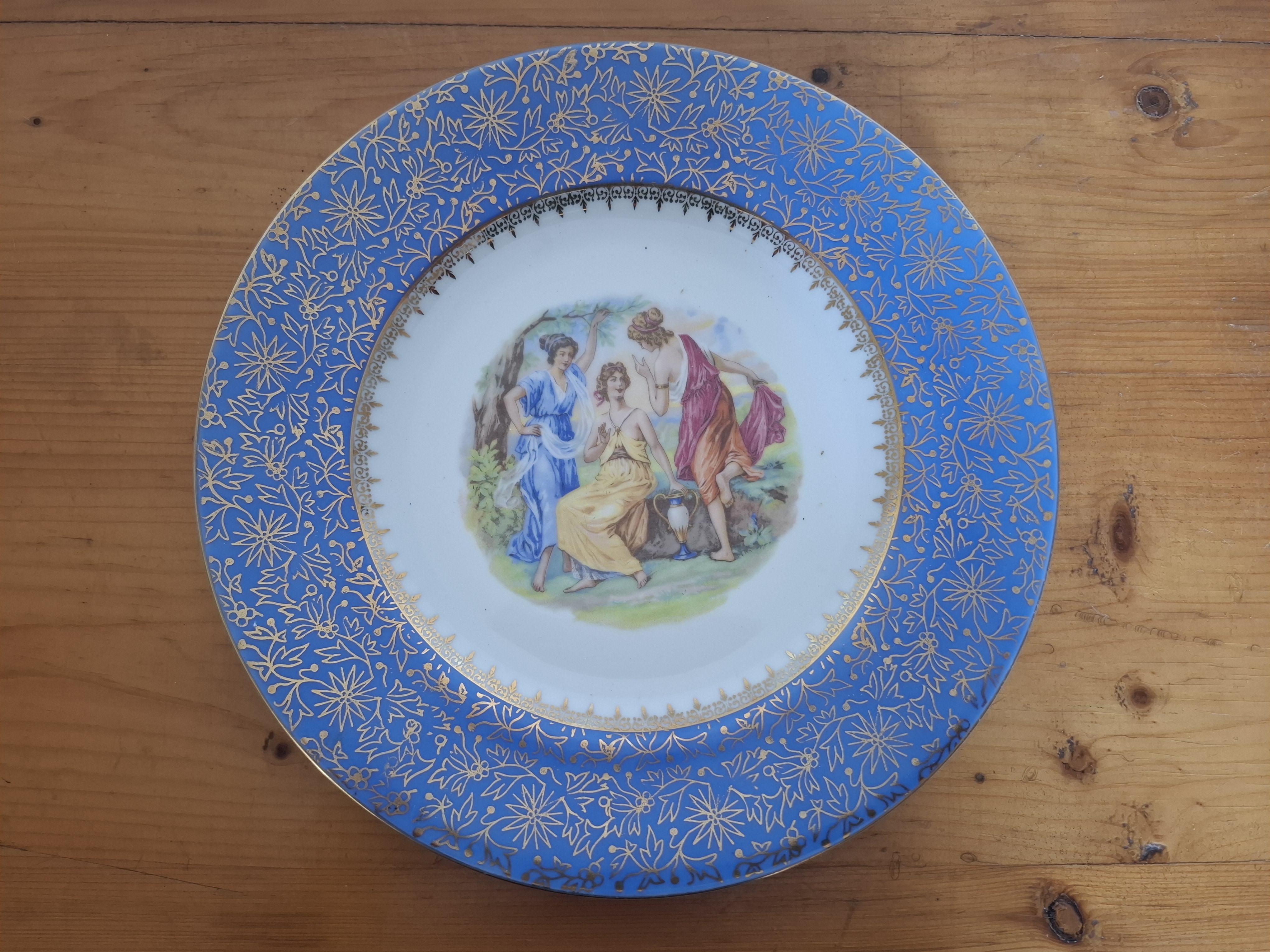 Talíř Tři Grácie, krásný modrý okraj, Pirken Hammer 