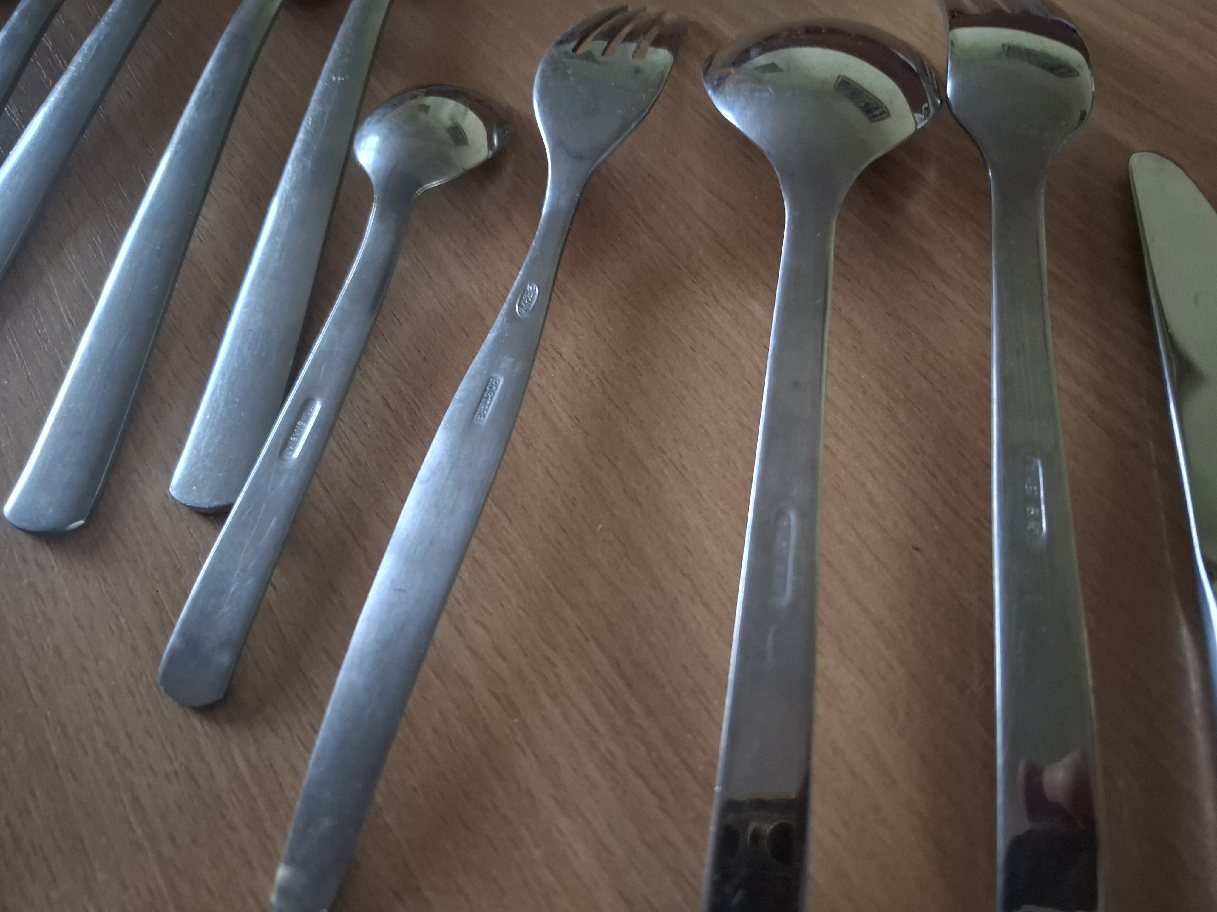 Nerezové příbory, 36ks, cena za vše 