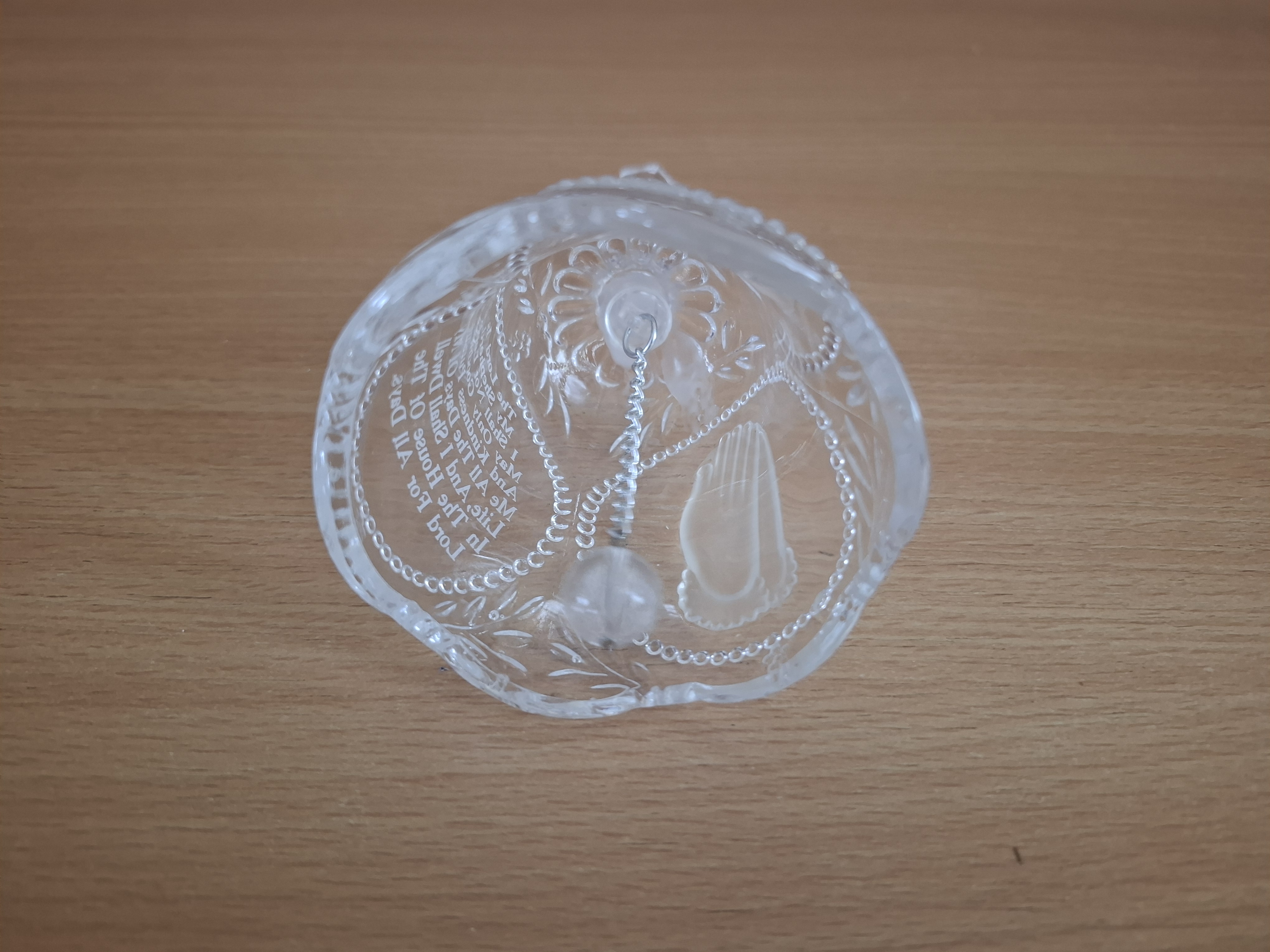 Zvoneček, zvonek, skleněný s anglickým textem, výška 13,6cm