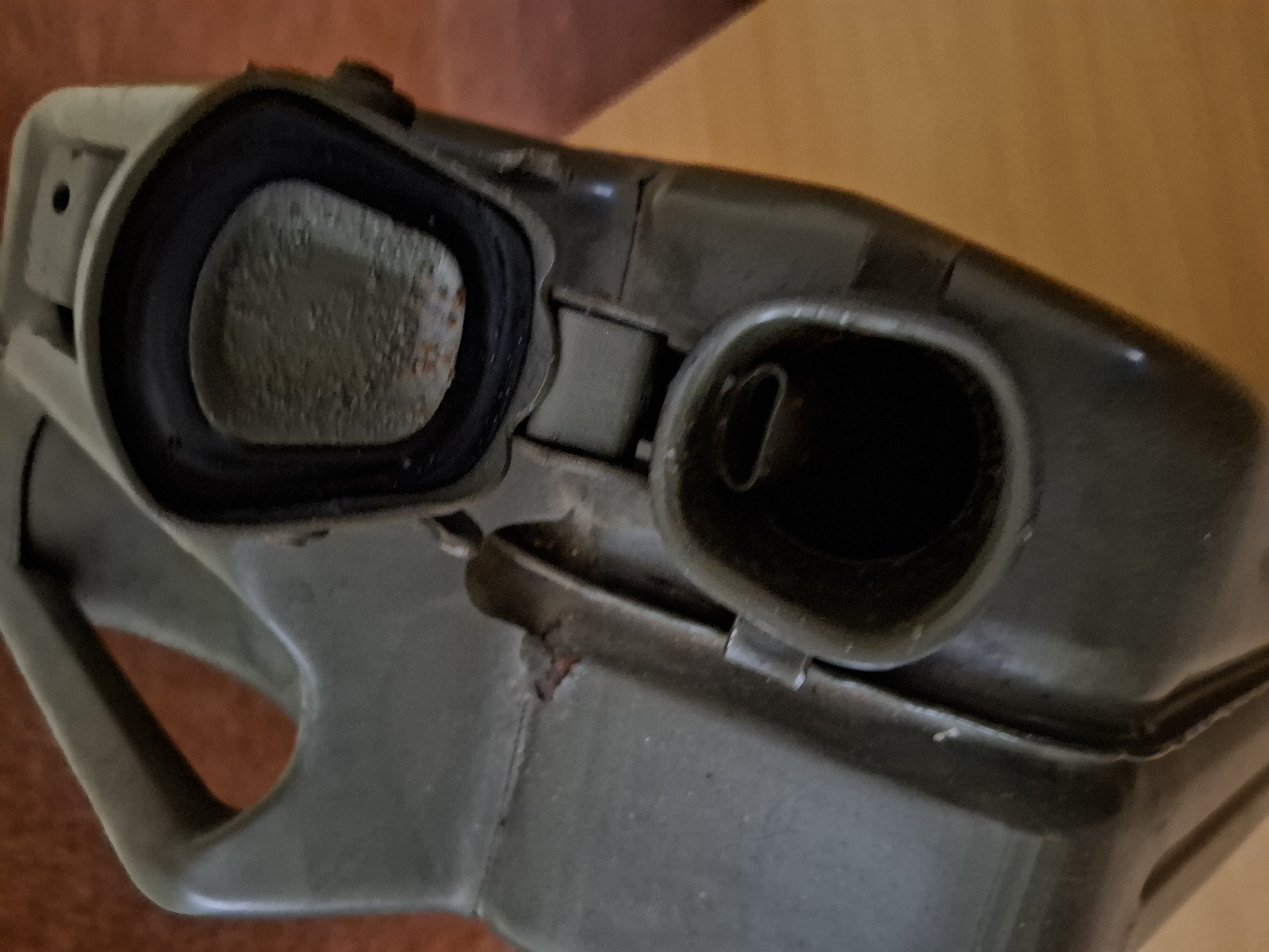 Kovový kanystr, 20l, r.1982