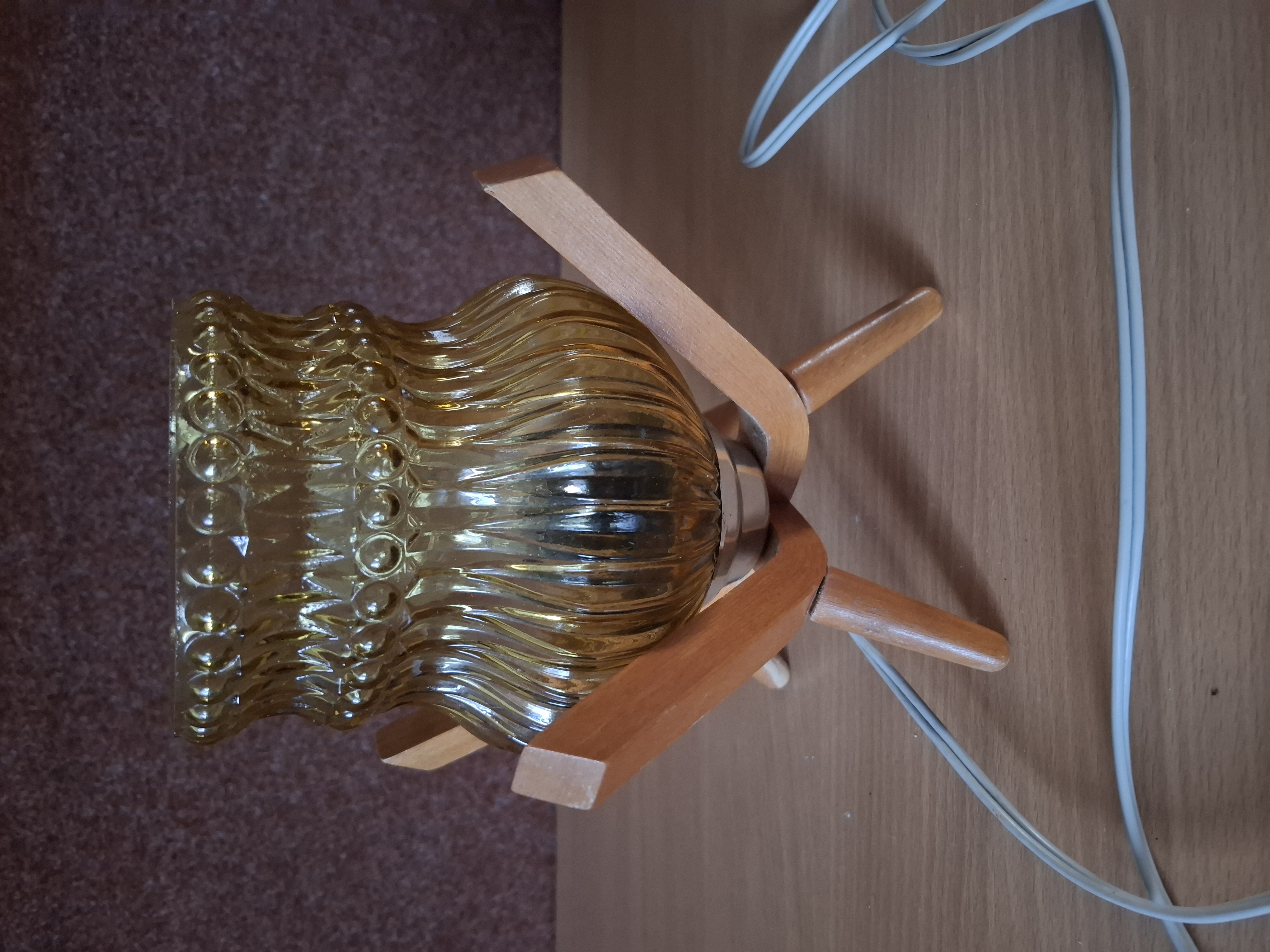 Retro stolní lampička, výška 22,5cm