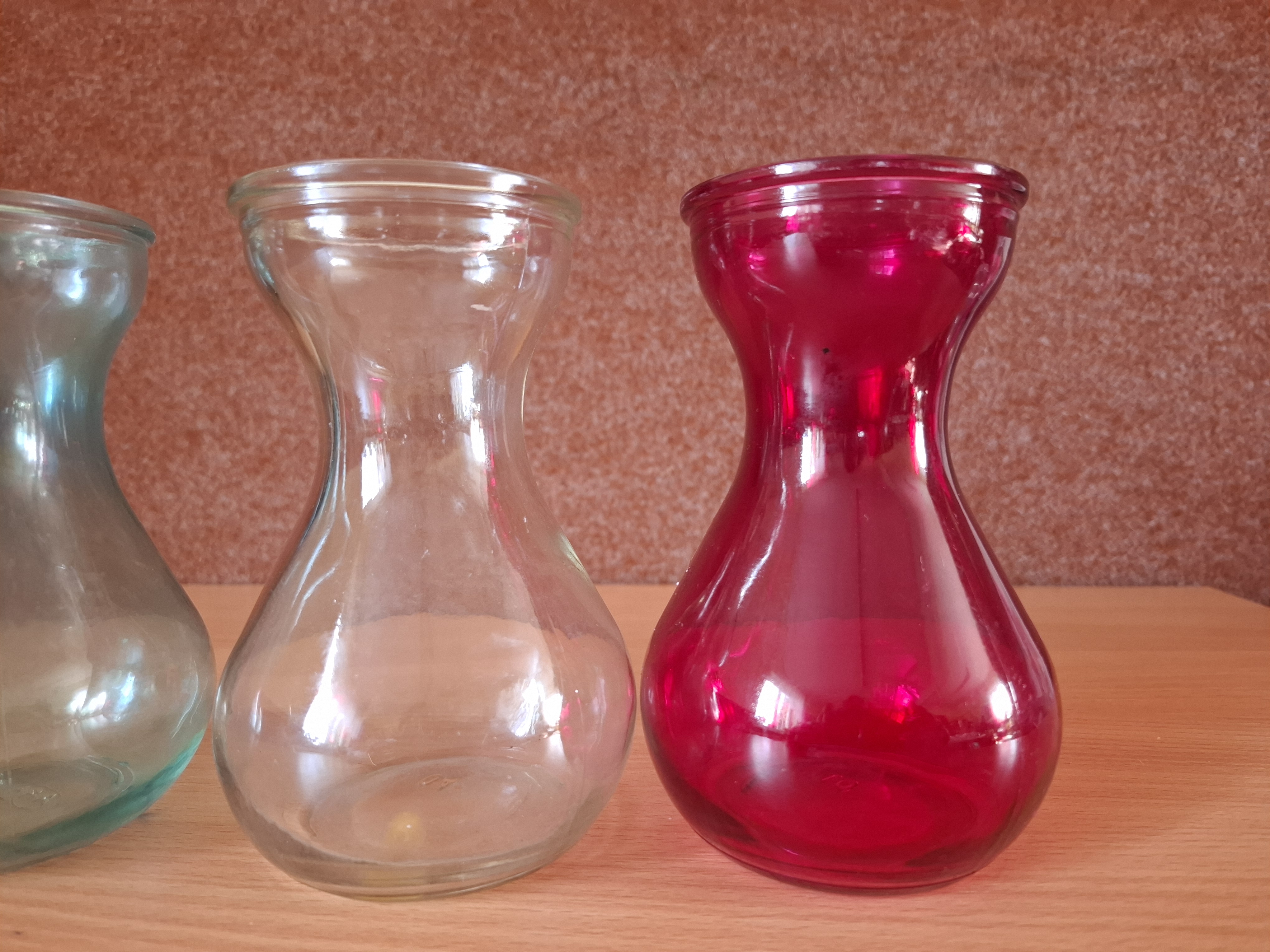 Tři krásné vázičky, trikolora, cena za vše 