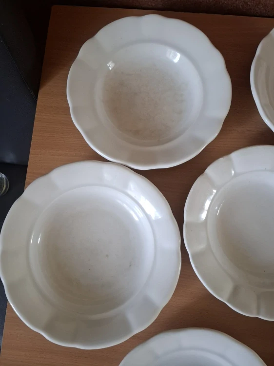 Silnostěnné talíře, mix 7ks, cena za vše 