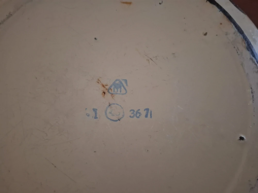 Smaltovaný lavor, průměr 40cm, výška 10,5cm