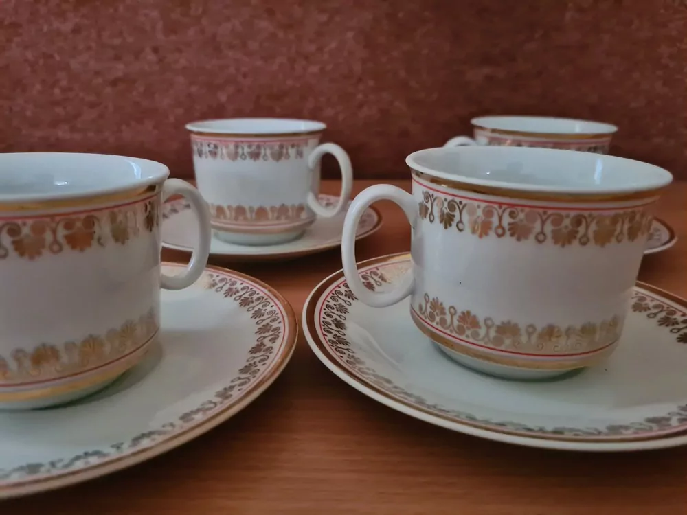 Porcelánová sada 4+4, Josefina Loučky, cena za vše 