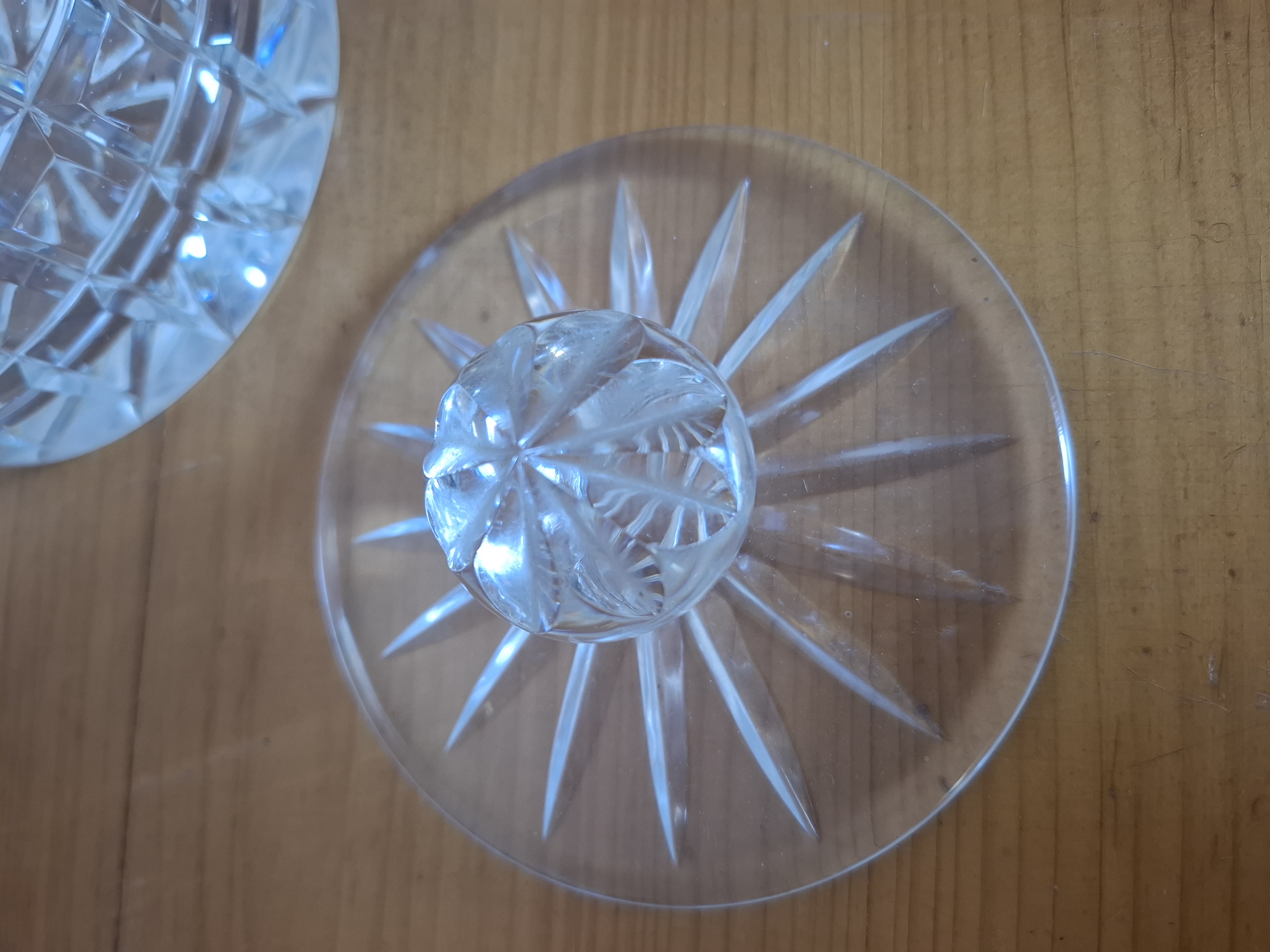 Skleněná dóza s víčkem, výška 19cm 