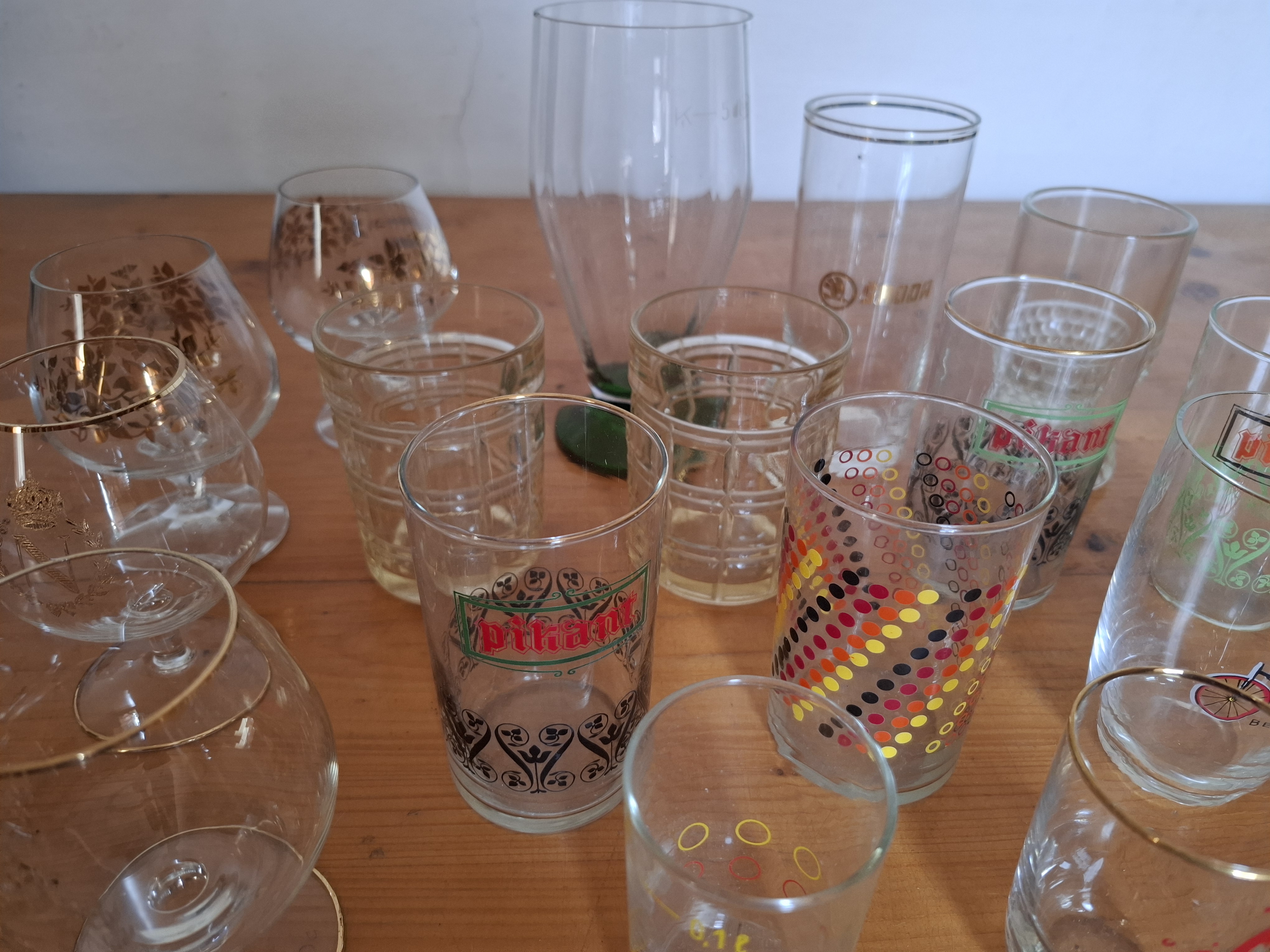 Retro sklo, sklenice, 16ks