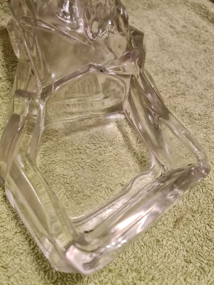 Popelník medvěd Libochovice, art deco z 30. - 40. let 20. století.