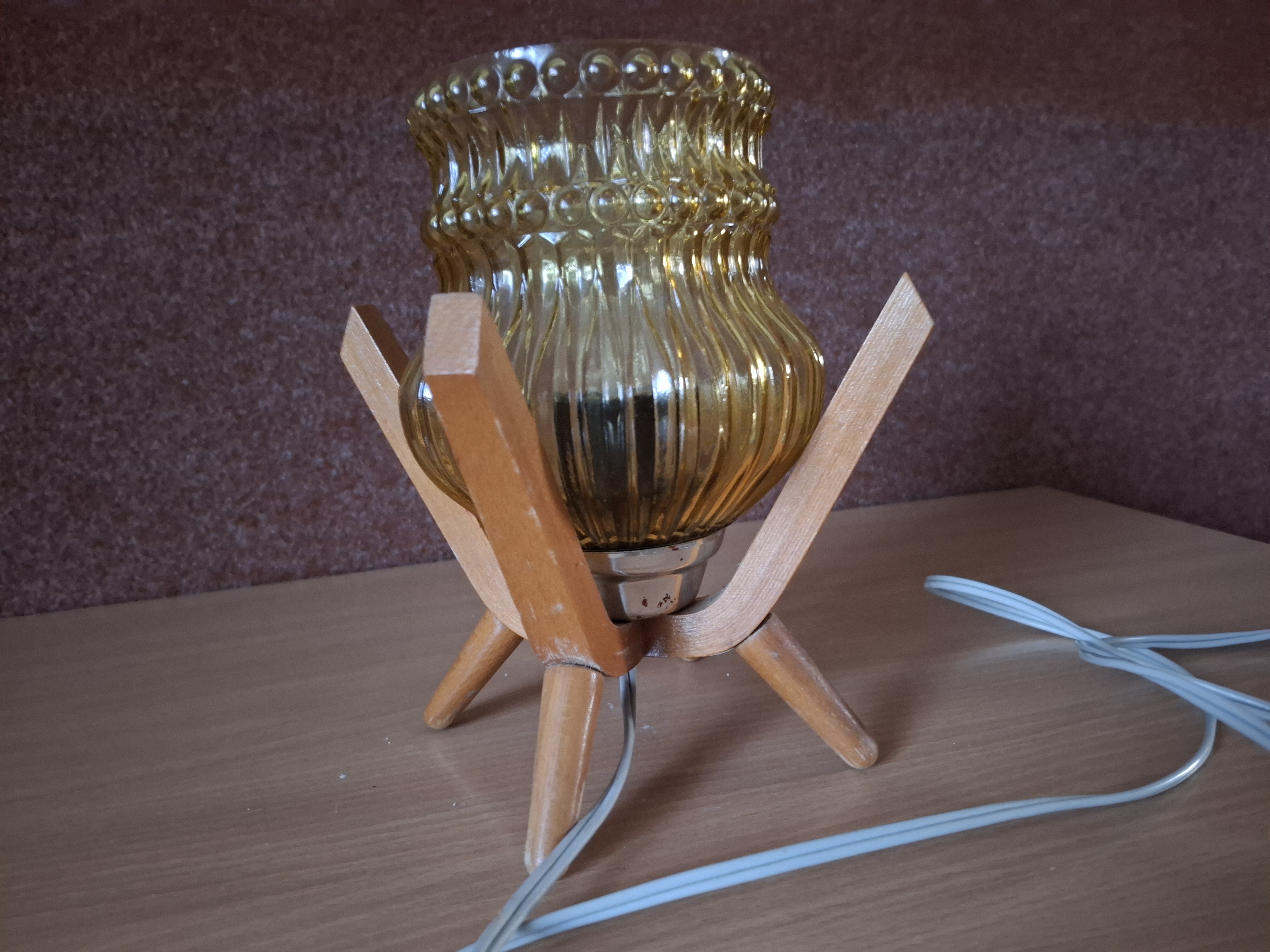 Retro stolní lampička, výška 22,5cm