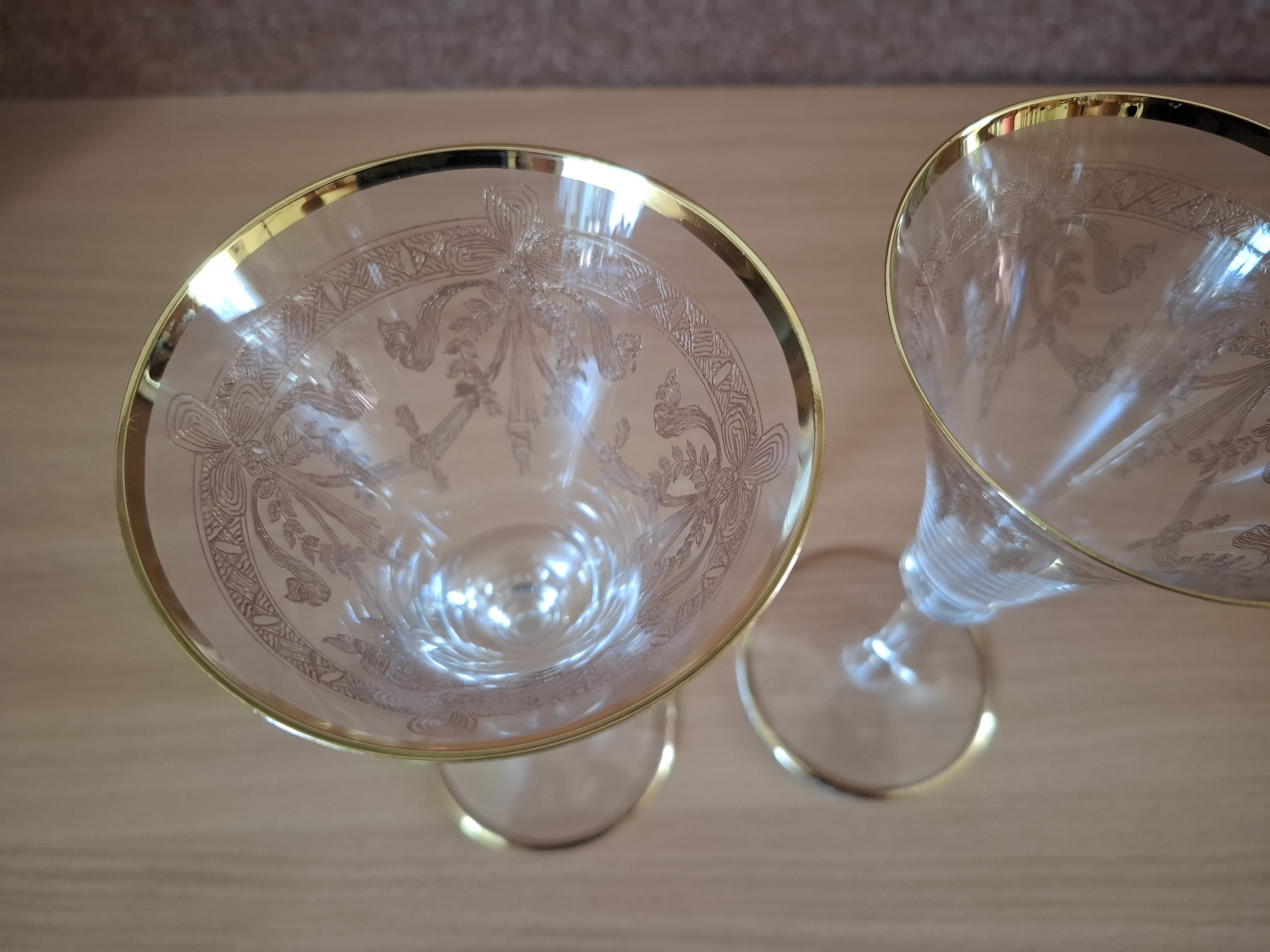 Sklenice na víno, krásně zdobené zlacením, 2ks, cena za vše, Bohemia Czechoslovakia 