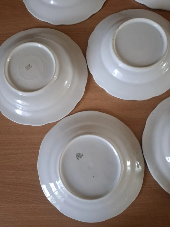 Silnostěnné talíře, mix 7ks, cena za vše 