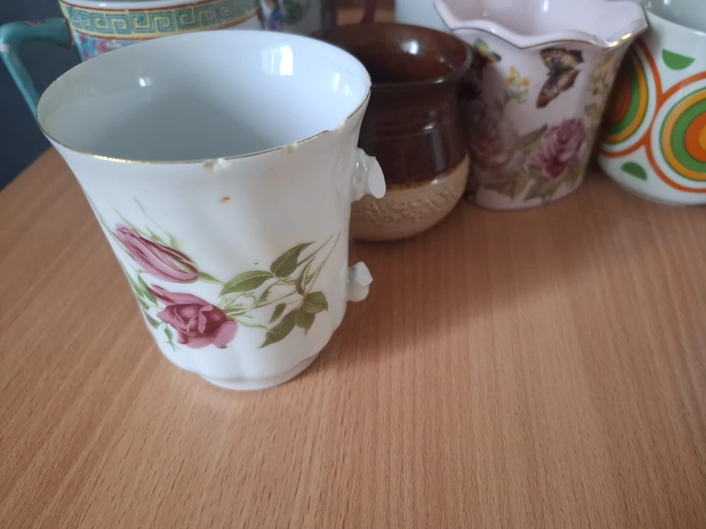 Plotové hrnky 20ks, hrníček, cena za vše (cena za obalový materiál)