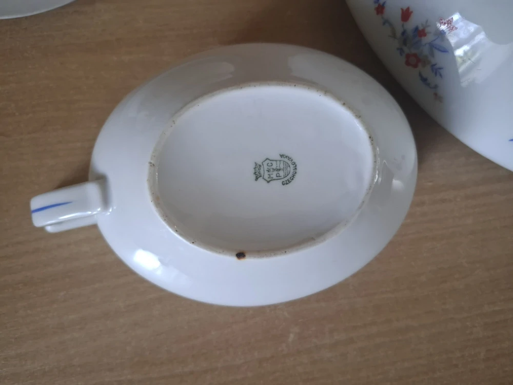 Vintage krásná terina, polévková mísa a omáčník, Božíčany, Czechoslovakia