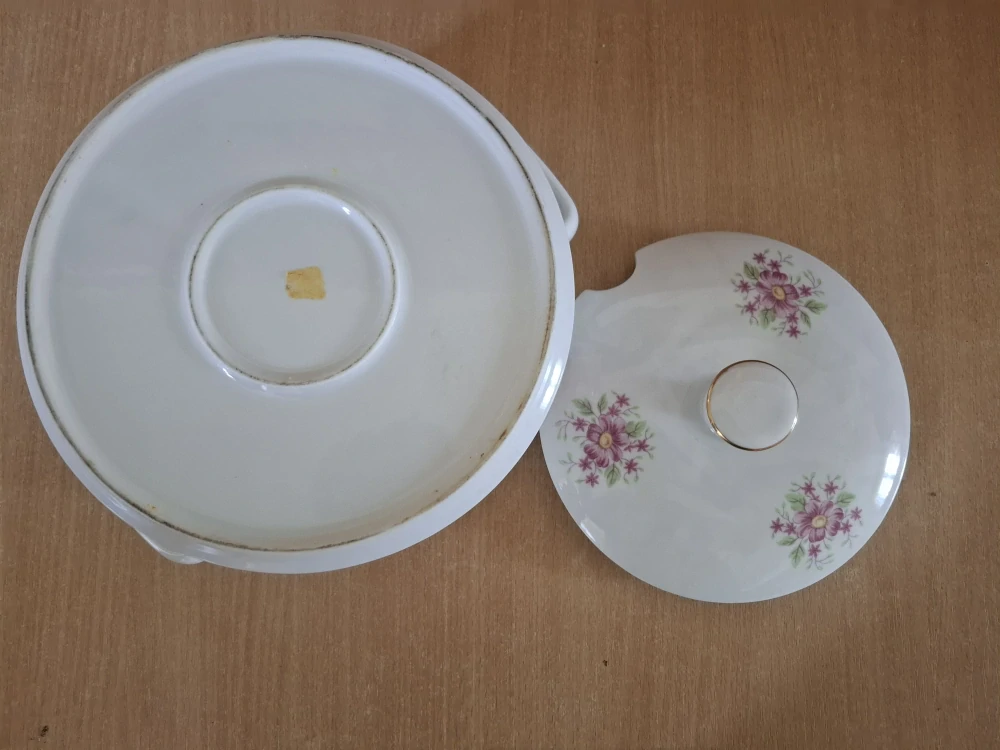 Terina, polévková mísa, kytičky, výška 13cm, průměr 21,5cm