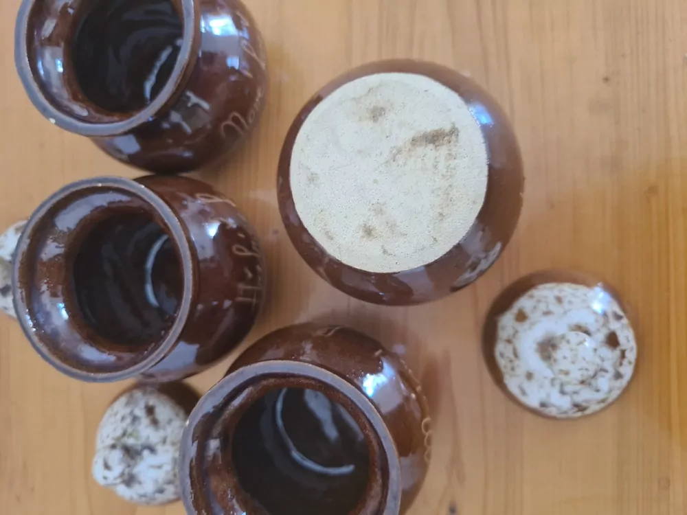 Hnědé kořenky, keramika, cena za vše, 4ks