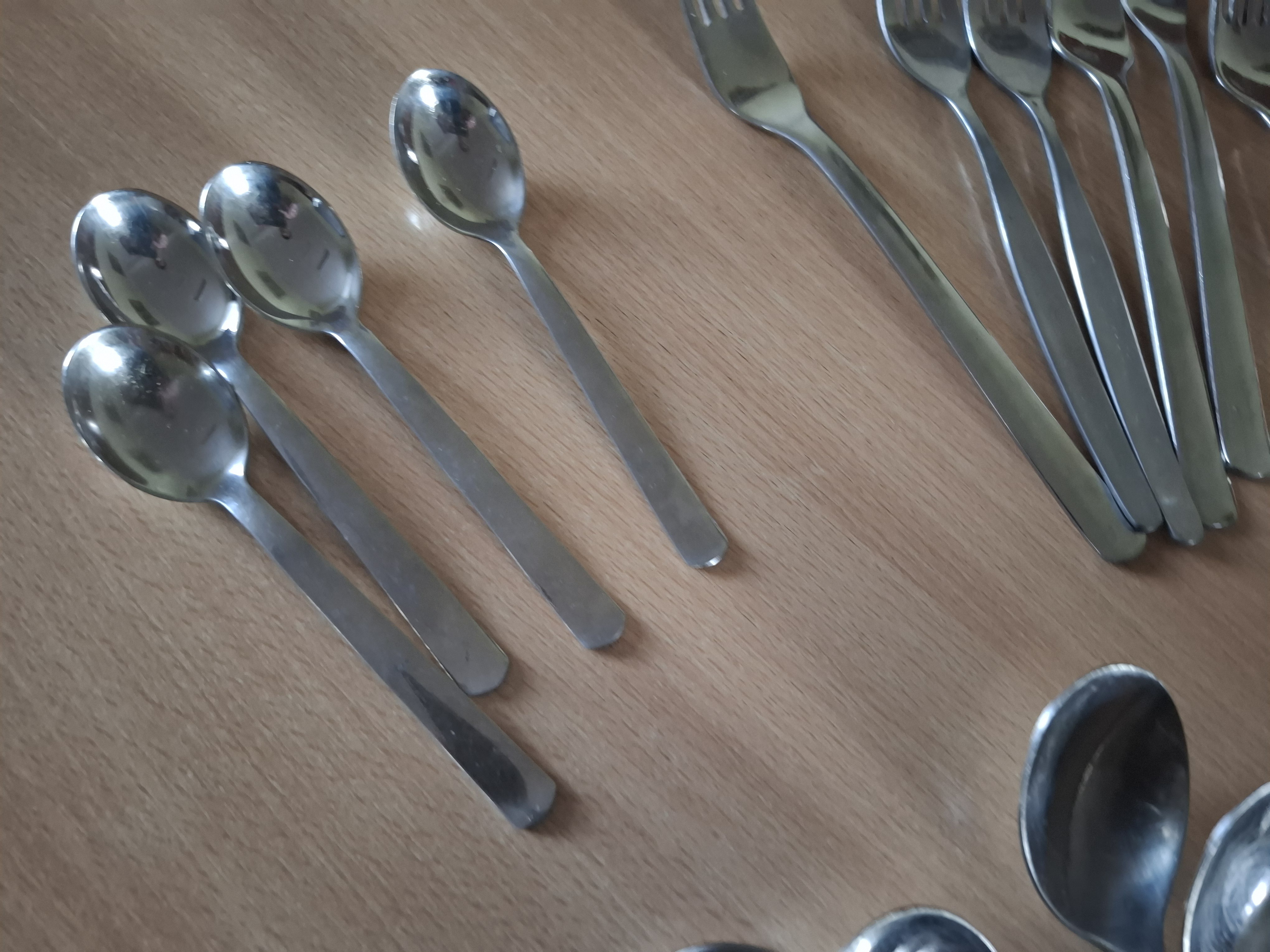 Nerezové příbory, 36ks, cena za vše 