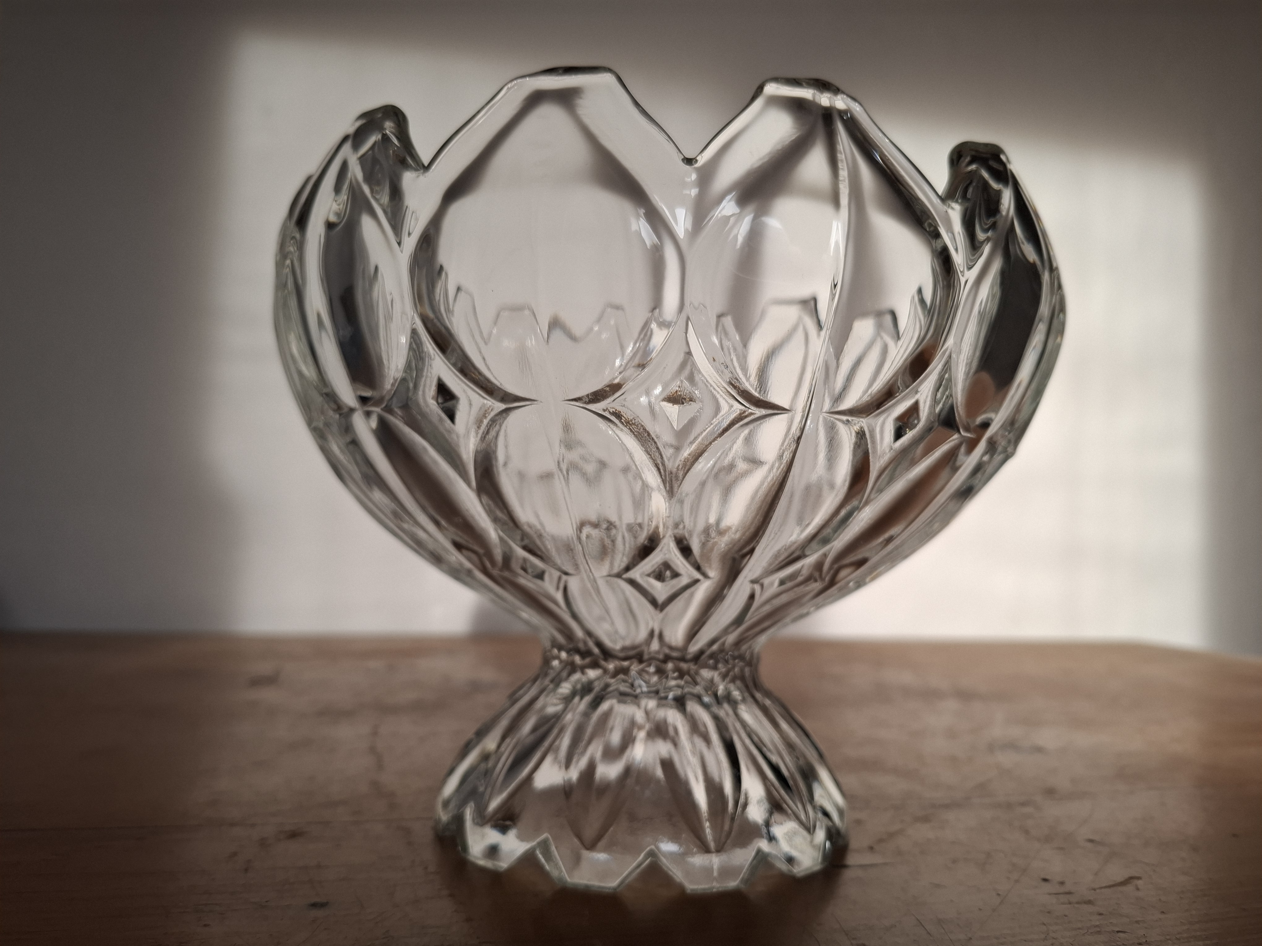 Nástolec, velká mísa na nožce, dekor tulipány 